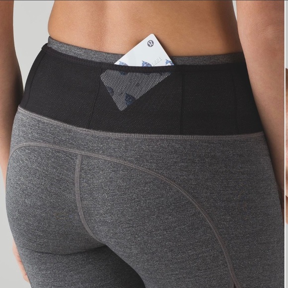 Lululemon Run Around Tight (RARE) - Picture 14 of 15